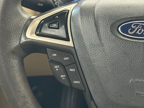 Used 2014 Ford Fusion SE image 20