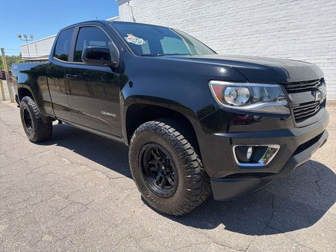 Used 2018 Chevrolet Colorado Z71 AWD/4WD image 8
