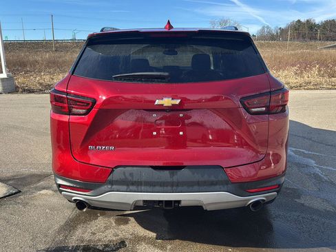 Used 2024 Chevrolet Blazer LT w/ Convenience Package image 4