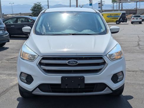 Used 2017 Ford Escape SE AWD/4WD image 9