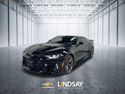 Used 2023 Chevrolet Camaro ZL1 image 1