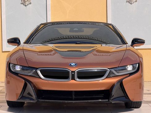 Used 2019 BMW i8 Roadster AWD/4WD image 11