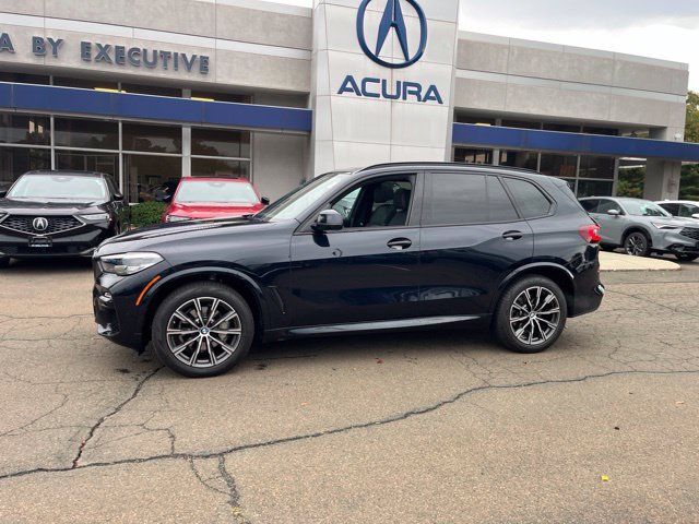 Used 2021 BMW X5 xDrive40i w/ M Sport Package AWD/4WD image 36