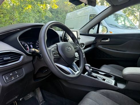 Used 2019 Hyundai Santa Fe SE AWD/4WD image 9