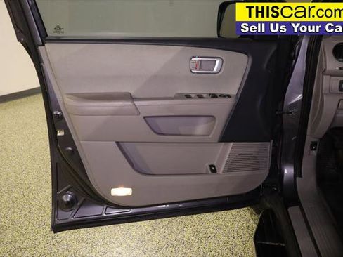 Used 2015 Honda Pilot LX image 25