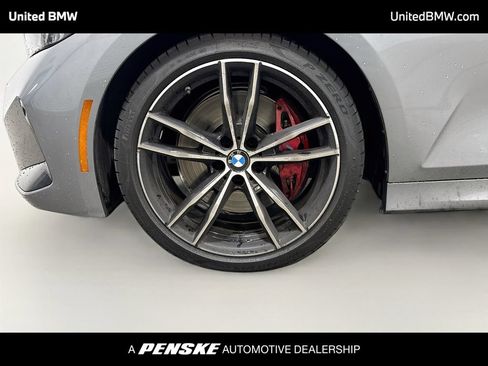 Used 2024 BMW 330i Sedan w/ M Sport Package RWD image 2