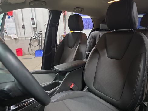 Certified 2023 Buick Encore GX Select w/ Safety Package II image 14