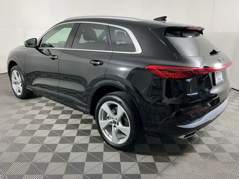 Used 2025 Audi Q5 Premium Plus w/ Premium Plus AWD/4WD image 6