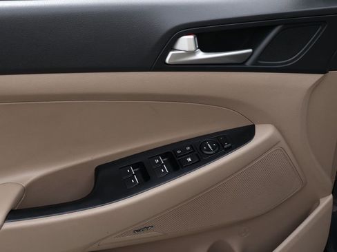 Used 2021 Hyundai Tucson Limited FWD image 24
