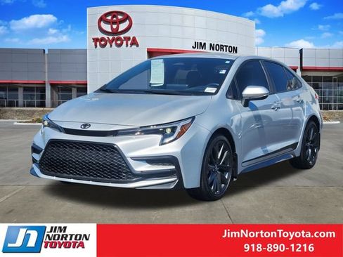 Used 2024 Toyota Corolla SE FWD image 5