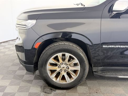 Used 2022 Chevrolet Suburban Premier AWD/4WD image 11