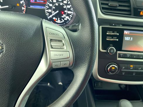 Used 2016 Nissan Altima 2.5 S w/ Power Driver Seat Package image 13