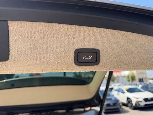 Used 2016 Volvo XC60 T6 w/ Proximity Package image 8