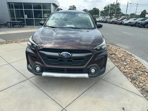 Certified 2023 Subaru Outback Limited AWD/4WD image 3