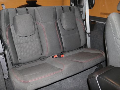 Used 2019 Jeep Wrangler Rubicon image 18