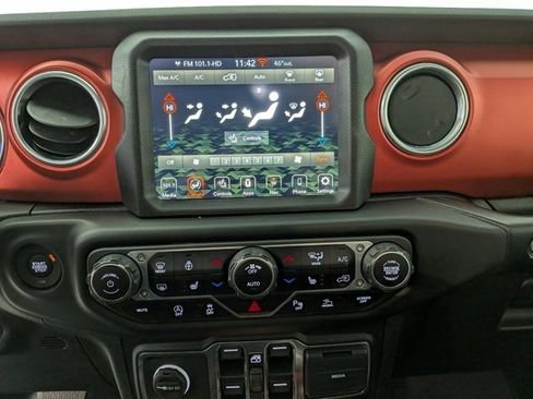 Used 2021 Jeep Wrangler Unlimited Rubicon image 26