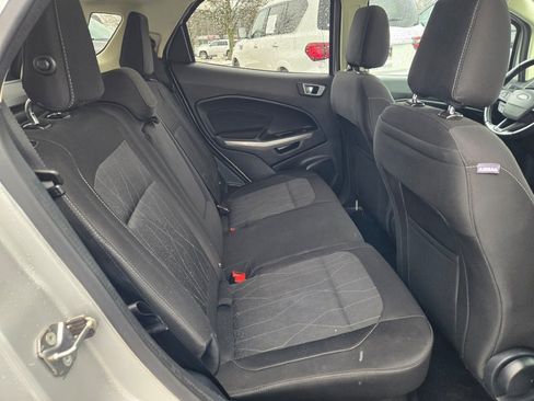 Used 2018 Ford EcoSport SE w/ SE Convenience Package image 8