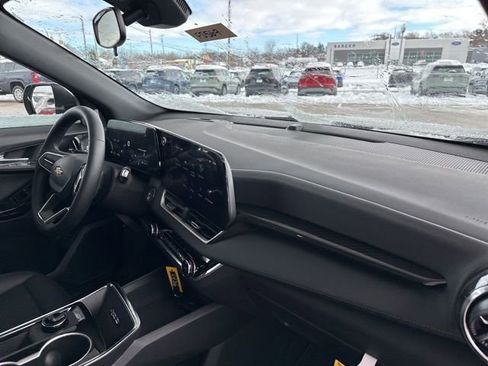 New 2026 Chevrolet Equinox LT w/ Convenience Package II image 31