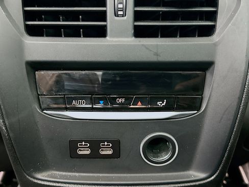 Used 2021 BMW 330e w/ Executive Package RWD image 28