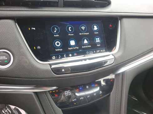 New 2025 Cadillac XT5 Luxury w/ LPO, Floor Liner Package AWD/4WD image 9