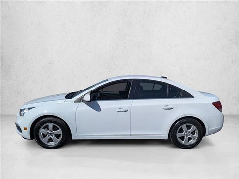 Used 2015 Chevrolet Cruze LT image 8