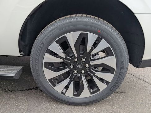 New 2025 Ford Expedition Platinum w/ Platinum Ultimate Package image 23
