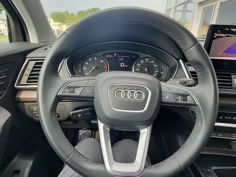 Used 2023 Audi Q5 2.0T Premium w/ Convenience Package AWD/4WD image 15