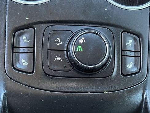 Used 2021 GMC Terrain SLT image 17