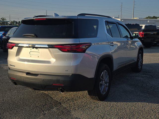 Used 2022 Chevrolet Traverse LT FWD image 6