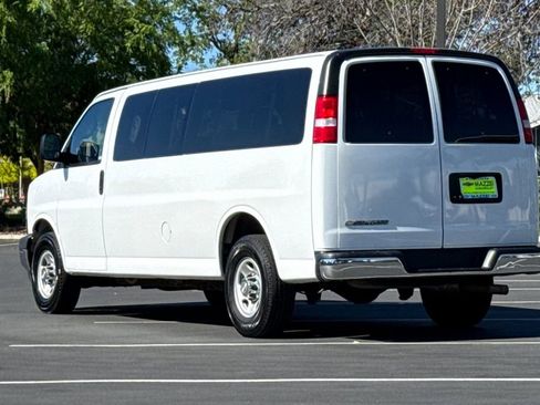 Used 2024 Chevrolet Express 3500 LT w/ LT Preferred Equipment Group RWD image 3