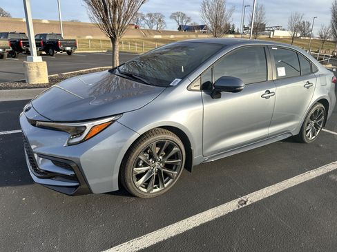 New 2026 Toyota Corolla XSE image 5