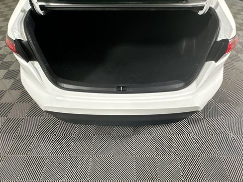 Used 2024 Toyota Corolla LE FWD image 30