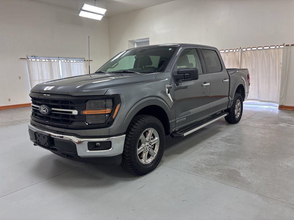 Used 2025 Ford F150 XLT w/ Equipment Group 301A Standard AWD/4WD image 4
