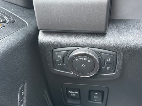 Used 2018 Ford F150 XLT w/ Equipment Group 302A Luxury image 19