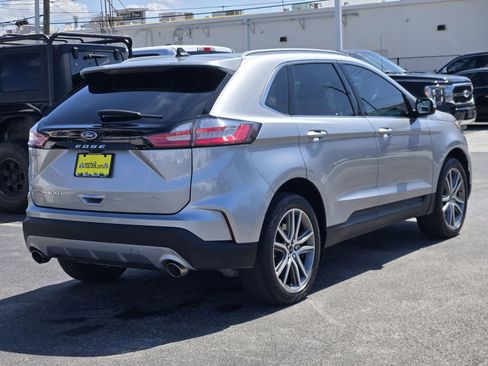 Used 2023 Ford Edge Titanium AWD/4WD image 8