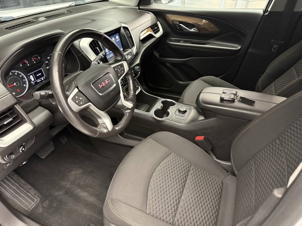Used 2018 GMC Terrain SLE FWD image 16