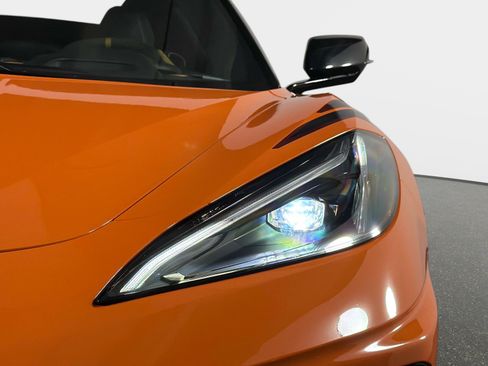 Used 2023 Chevrolet Corvette Stingray Premium Conv w/ Battery Protection Package RWD image 10