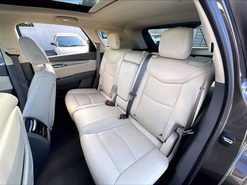 Used 2019 Cadillac XT5 Premium Luxury AWD/4WD image 28