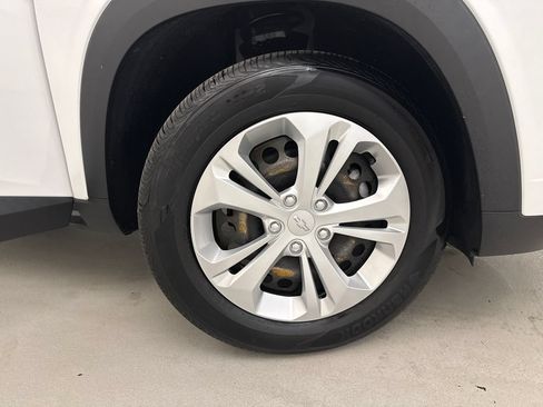 Used 2024 Chevrolet Trax LS FWD image 25
