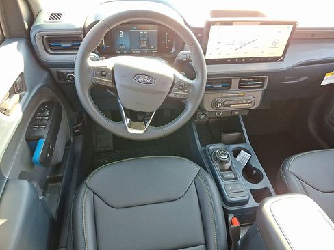 New 2025 Ford Maverick Lobo image 9
