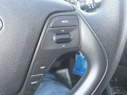 Used 2017 Kia Forte LX FWD image 31