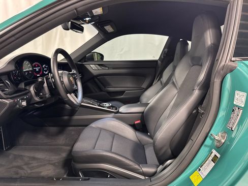 Used 2024 Porsche 911 Carrera T RWD image 3