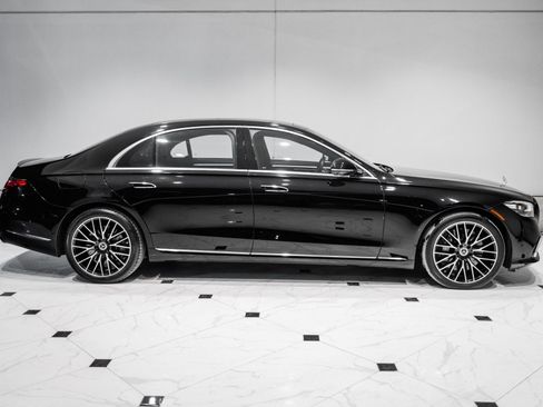 Used 2022 Mercedes-Benz S 580 4MATIC Sedan image 6