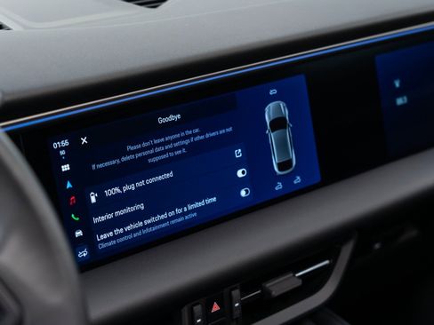 Used 2024 Porsche Macan 4 Electric image 25