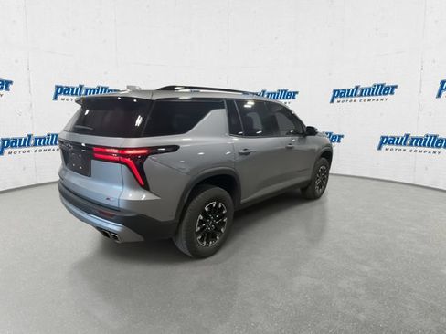 Used 2025 Chevrolet Traverse Z71 w/ Enhanced Driving Package AWD/4WD image 12