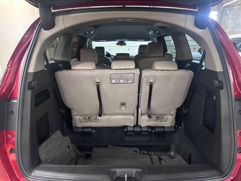 Used 2024 Honda Odyssey EX image 6