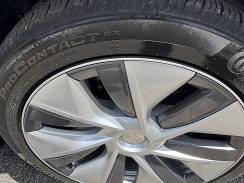 Used 2023 Tesla Model Y Long Range image 10