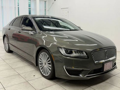Used 2017 Lincoln MKZ Reserve FWD image 1
