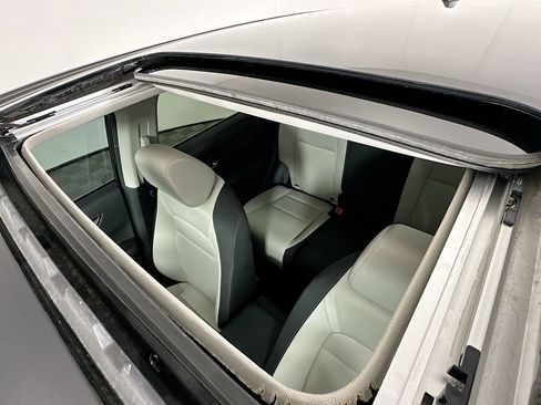 Used 2025 Honda CR-V EX image 21