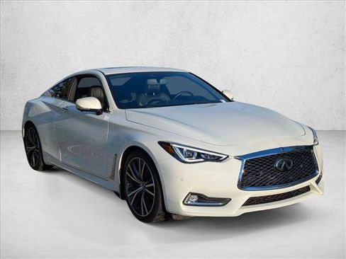 Used 2021 INFINITI Q60 3.0t Luxe w/ Essential Package RWD image 2
